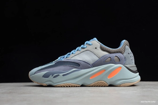 Yeezy Carbon 700 Boost FW2498 Blue Adidas 0820